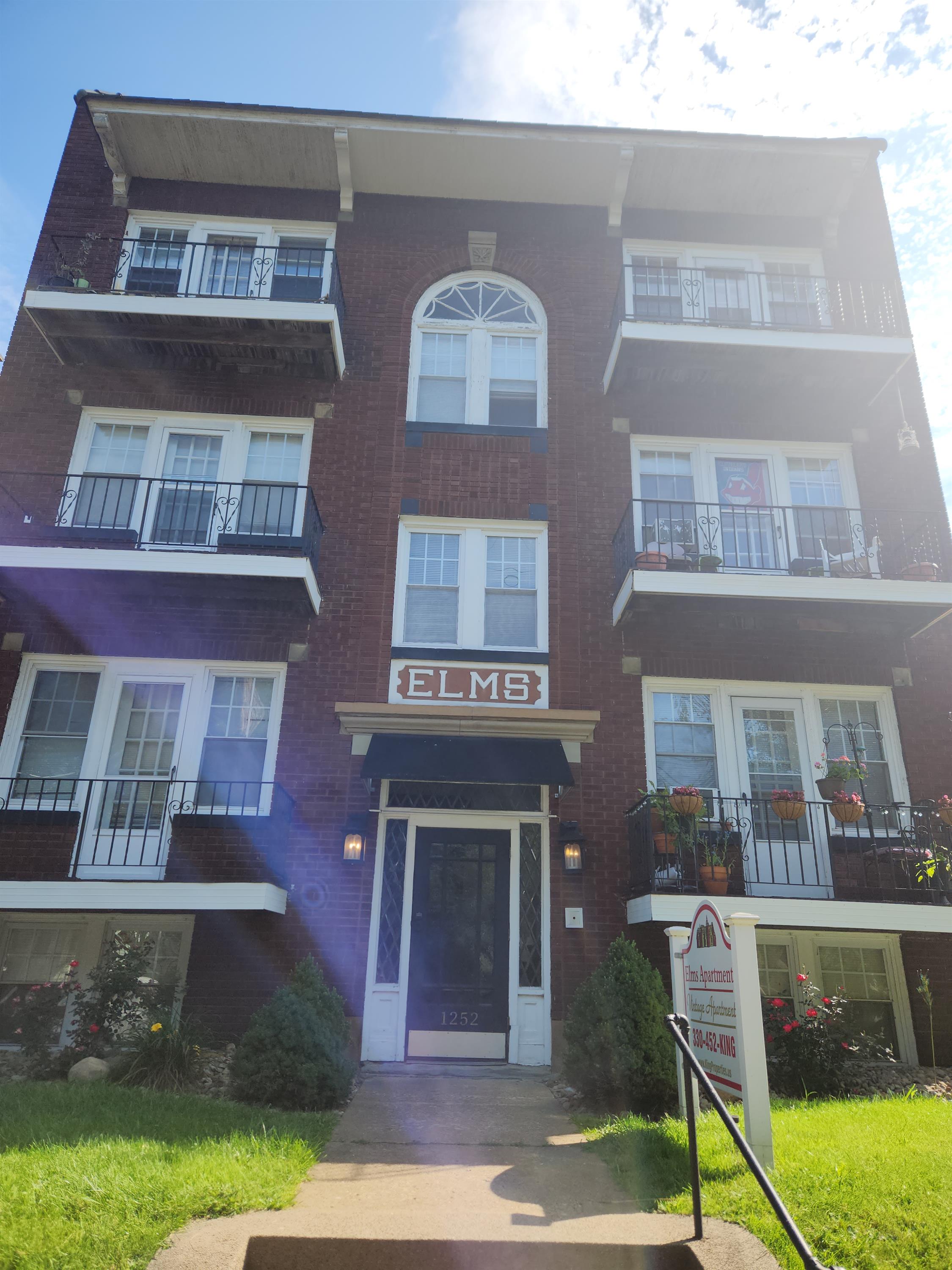 1252 Fulton NW #5